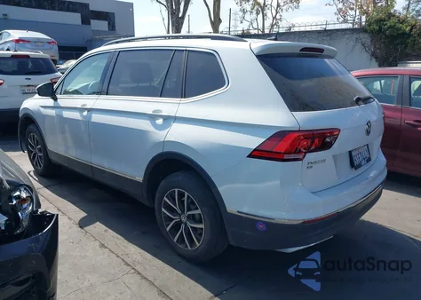 2020 Volkswagen Tiguan 2.0T Se/2.0T Se R-Line Black/2.0T Sel from USA, damaged, VIN 3VV3B7AX9LM092840